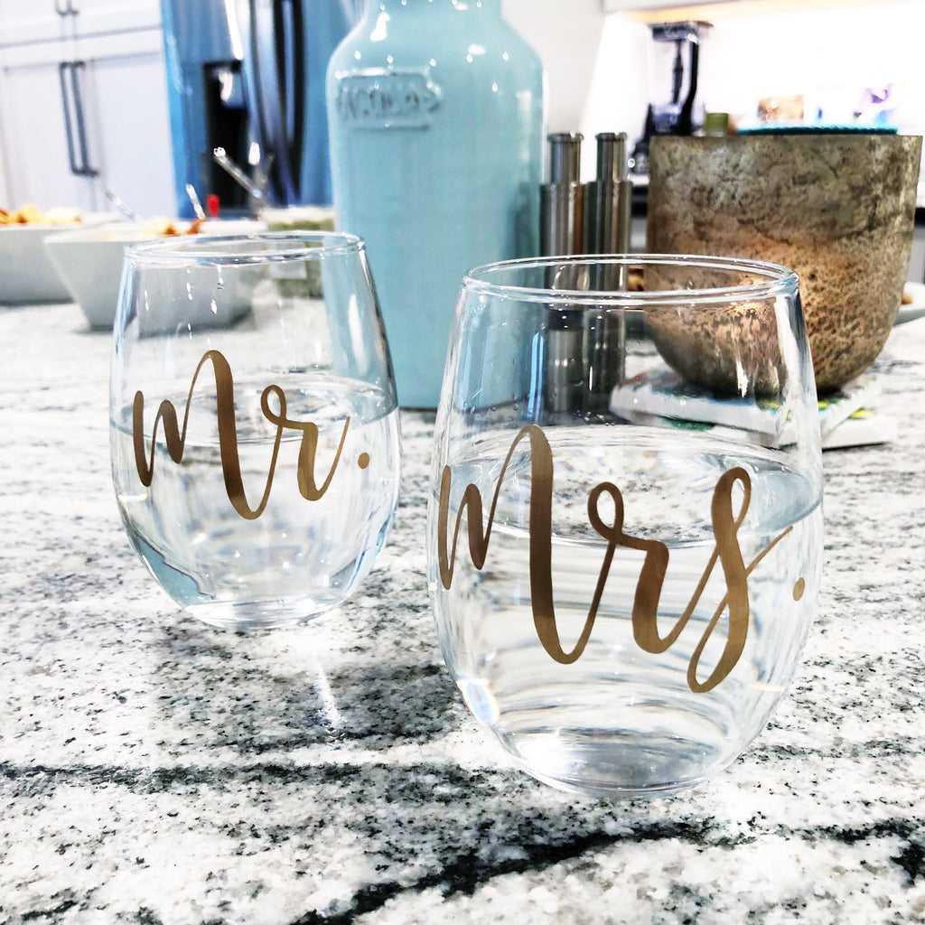 Mr. & Mrs. Set